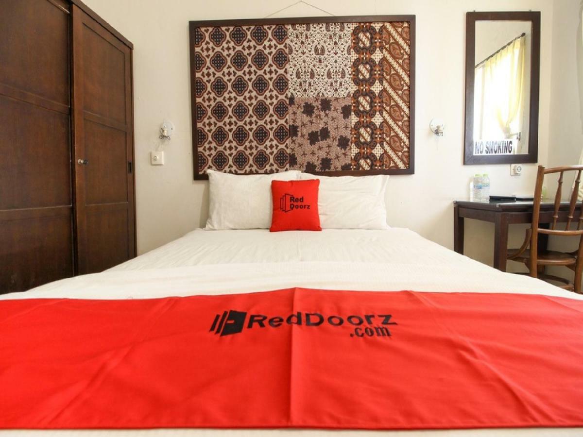Reddoorz Syariah Near Wijilan Yogyakarta Hotell Exteriör bild
