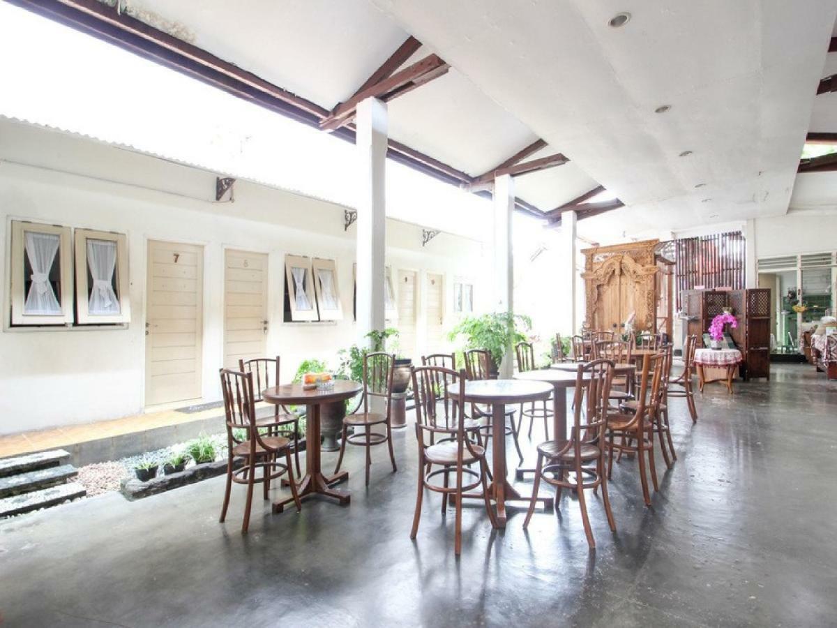 Reddoorz Syariah Near Wijilan Yogyakarta Hotell Exteriör bild