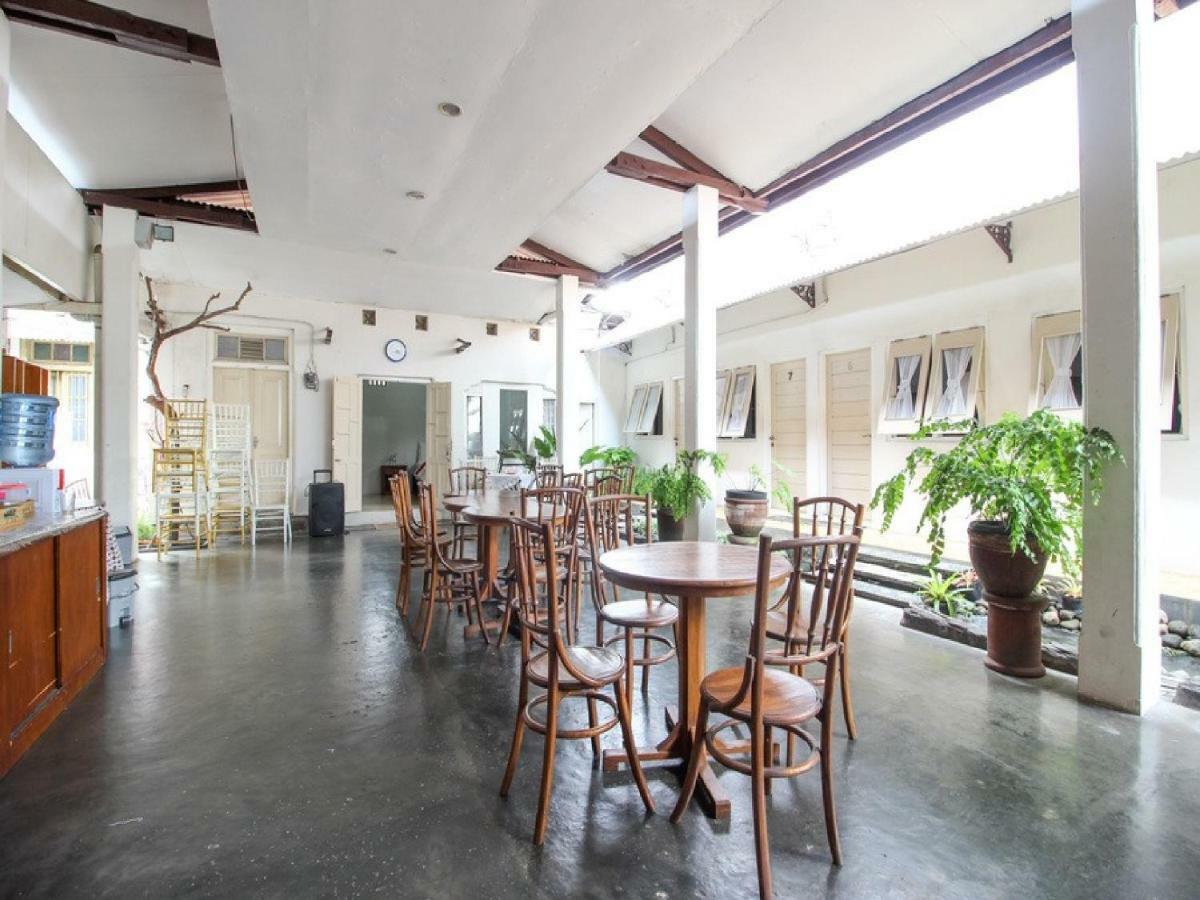 Reddoorz Syariah Near Wijilan Yogyakarta Hotell Exteriör bild